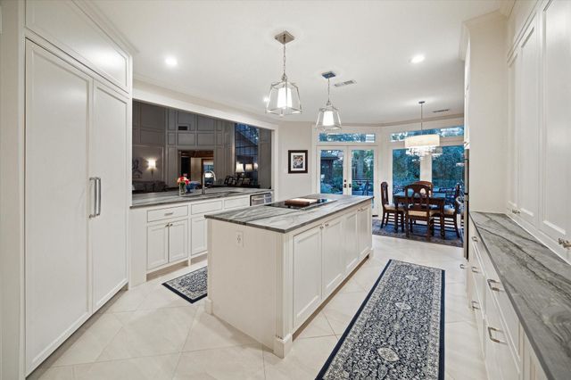 15406 Old Stone Trail, Houston, TX 77079