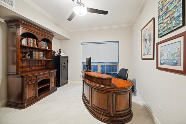 15406 Old Stone Trail, Houston, TX 77079