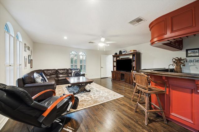 15406 Old Stone Trail, Houston, TX 77079