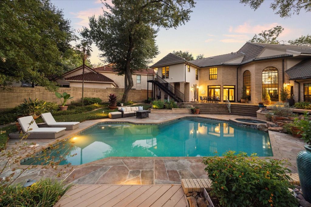 15406 Old Stone Trail, Houston, TX 77079