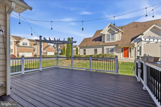 22908 N BROWN SQ, Ashburn, VA 20148