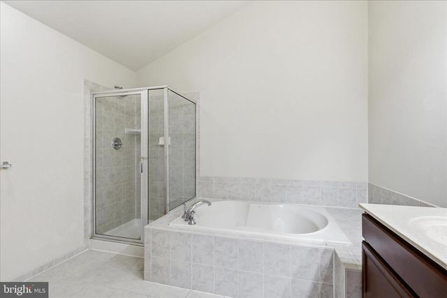 22908 N BROWN SQ, Ashburn, VA 20148