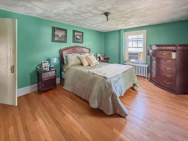 73 Florence Ave, Melrose, MA 02176