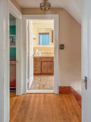 73 Florence Ave, Melrose, MA 02176