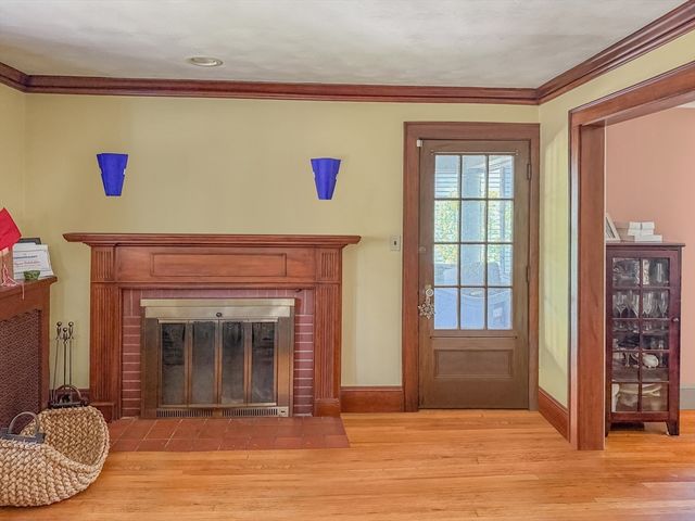 73 Florence Ave, Melrose, MA 02176