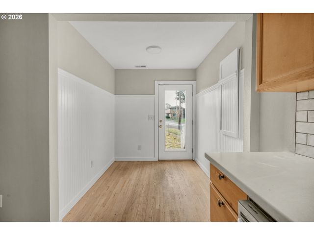1001 S 6TH Ave, Kelso, WA 98626