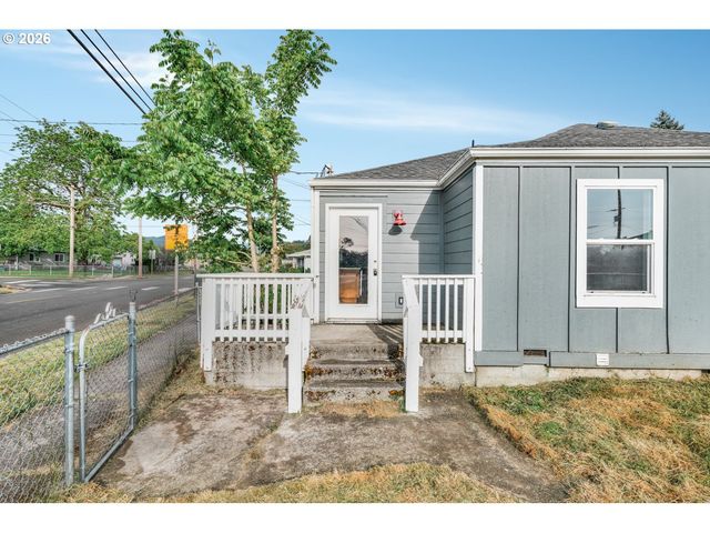 1001 S 6TH Ave, Kelso, WA 98626