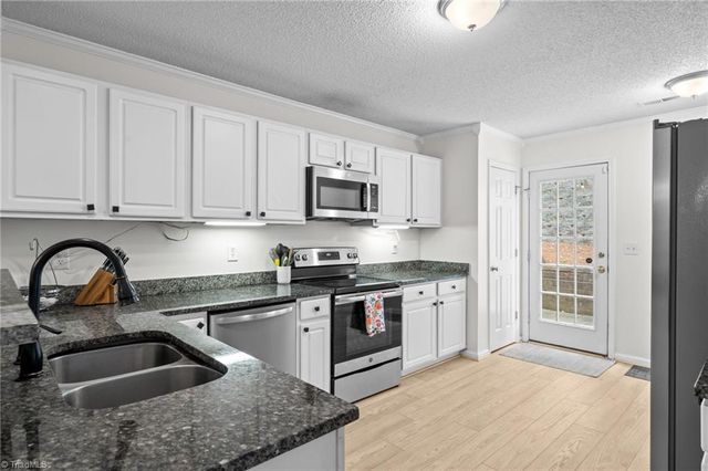 1132 Academic Drive, Winston-salem, NC 27106