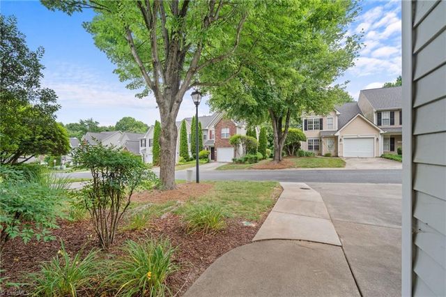 1132 Academic Drive, Winston-salem, NC 27106