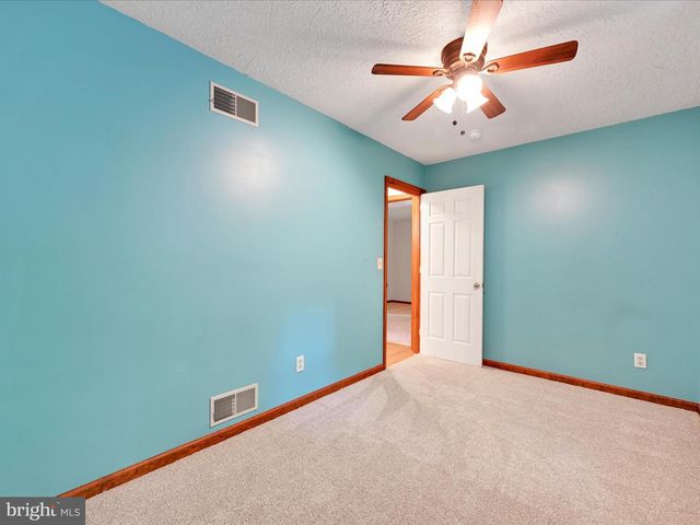 5460 RIDGE RD, Elizabethtown, PA 17022