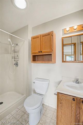 2688 W Genesee Street, Lapeer, MI 48446