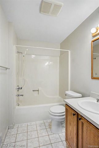 2688 W Genesee Street, Lapeer, MI 48446