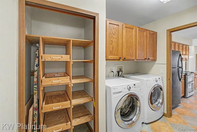 2688 W Genesee Street, Lapeer, MI 48446