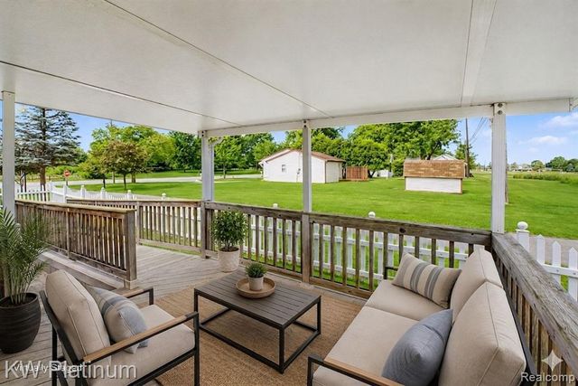 2688 W Genesee Street, Lapeer, MI 48446