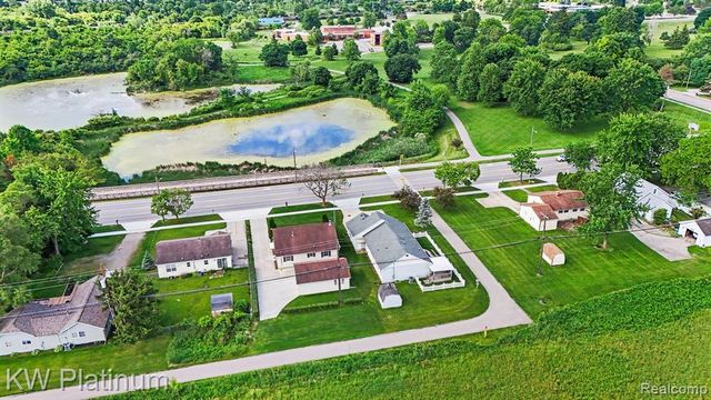 2688 W Genesee Street, Lapeer, MI 48446