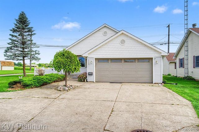 2688 W Genesee Street, Lapeer, MI 48446