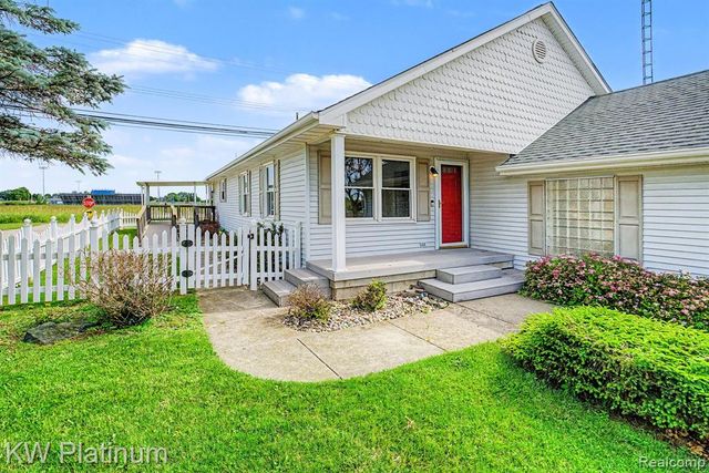 2688 W Genesee Street, Lapeer, MI 48446