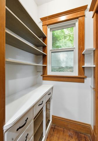 1228 E WASHINGTON Avenue, Council Bluffs, IA 51503