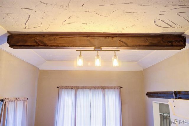 10771 Crest Road, Dixon, MO 65459