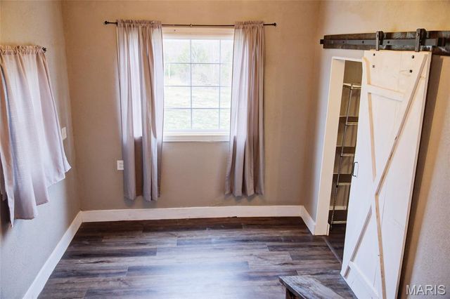 10771 Crest Road, Dixon, MO 65459