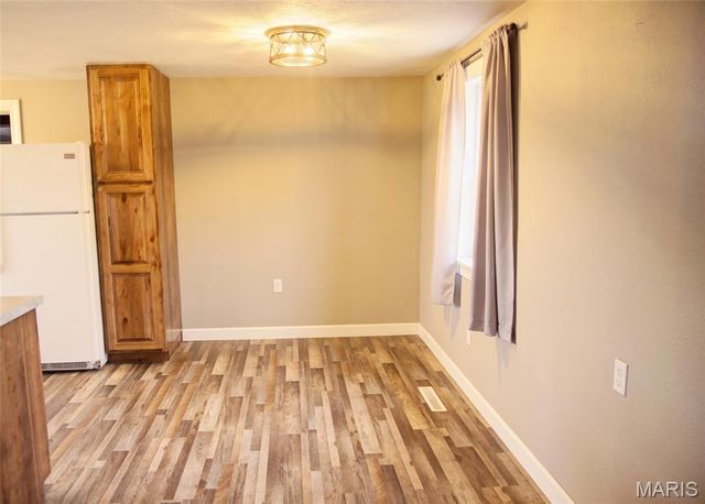 10771 Crest Road, Dixon, MO 65459