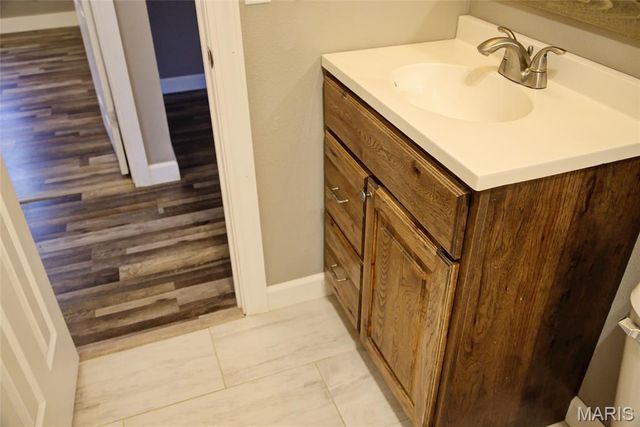 10771 Crest Road, Dixon, MO 65459