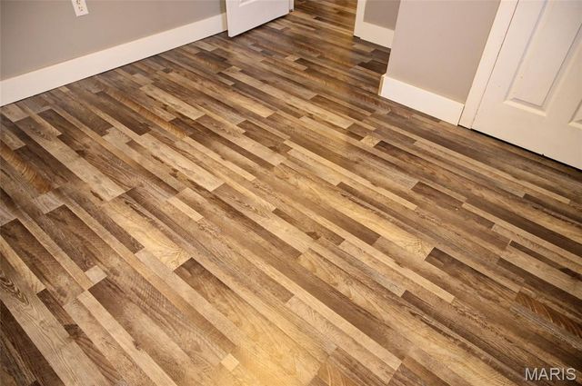 10771 Crest Road, Dixon, MO 65459