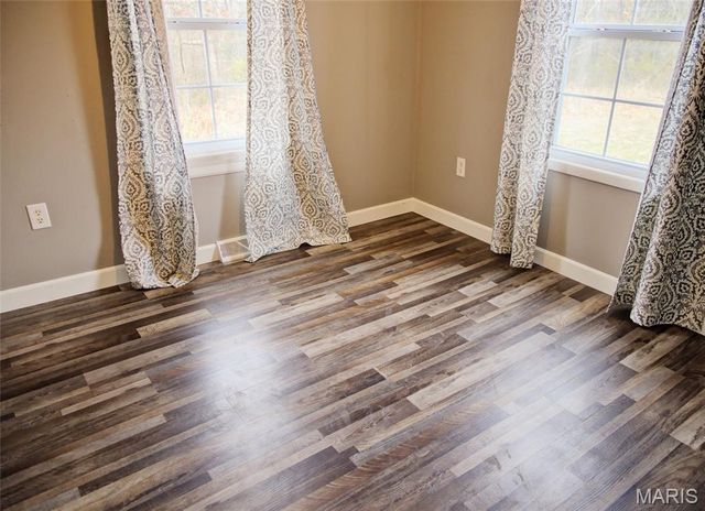 10771 Crest Road, Dixon, MO 65459