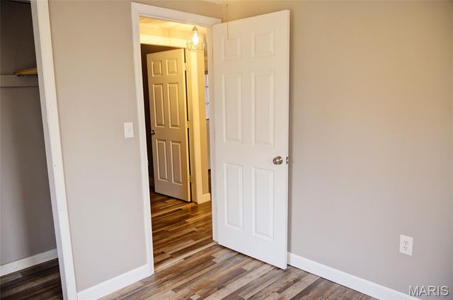 10771 Crest Road, Dixon, MO 65459