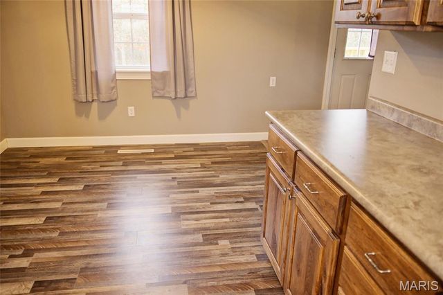 10771 Crest Road, Dixon, MO 65459