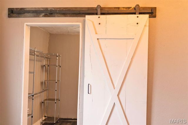 10771 Crest Road, Dixon, MO 65459