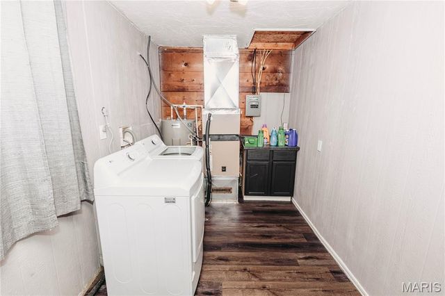 10771 Crest Road, Dixon, MO 65459