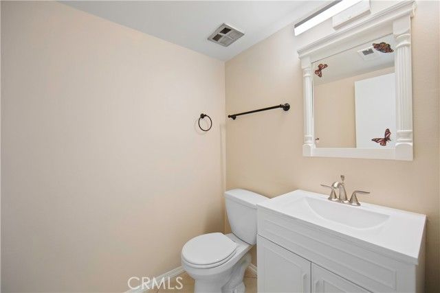 1381 S Walnut Street 2008, Anaheim, CA 92802