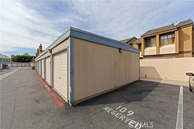 1381 S Walnut Street 2008, Anaheim, CA 92802