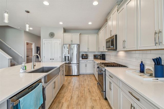 2433 SANTA VISTA LOOP, Apopka, FL 32703