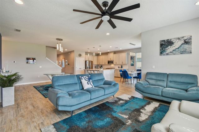 2433 SANTA VISTA LOOP, Apopka, FL 32703