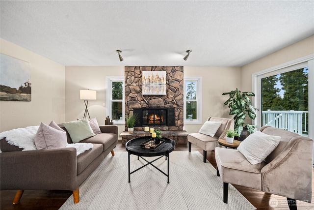 1703 Balsa Court, Milton, WA 98354