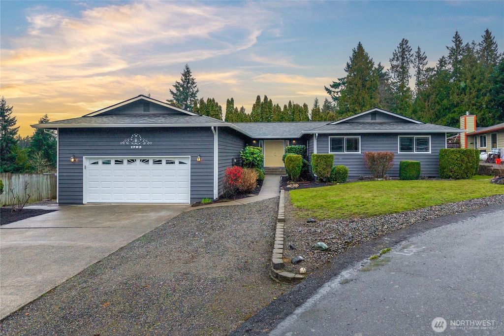 1703 Balsa Court, Milton, WA 98354