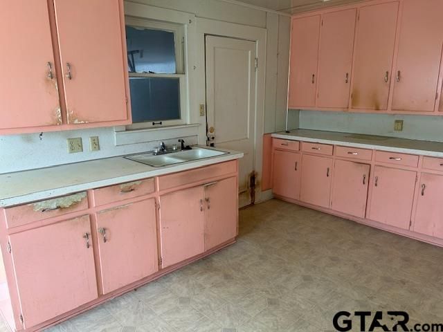 330 W KILPATRICK, Mineola, TX 75773