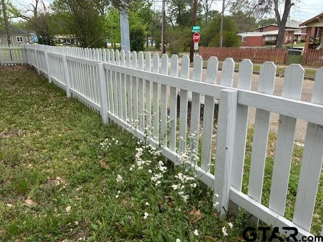 330 W KILPATRICK, Mineola, TX 75773