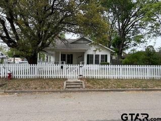 330 W KILPATRICK, Mineola, TX 75773