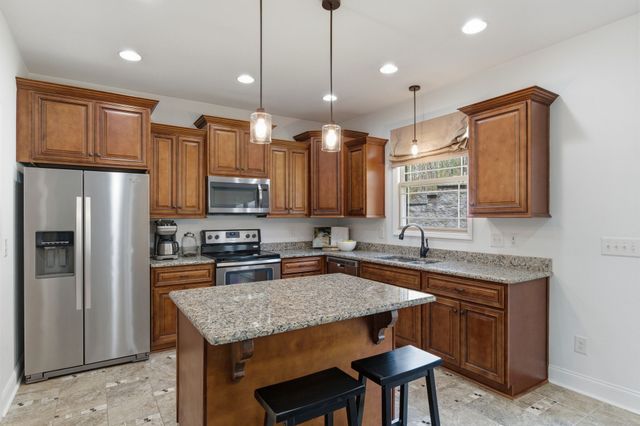 1075 Garland Hollow Rd, Pegram, TN 37143