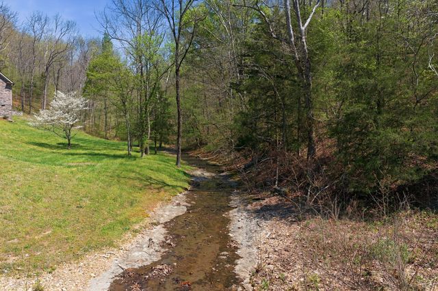 1075 Garland Hollow Rd, Pegram, TN 37143