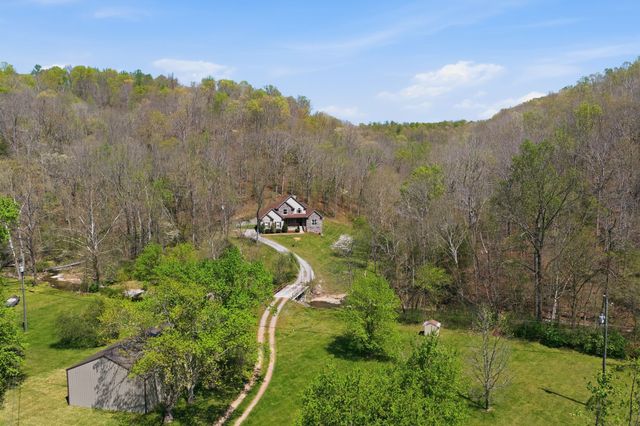 1075 Garland Hollow Rd, Pegram, TN 37143
