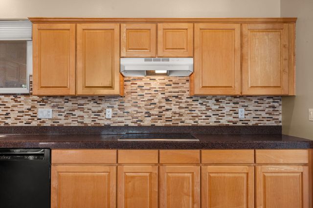 2304 Flagstone Road NE, Rio Rancho, NM 87124