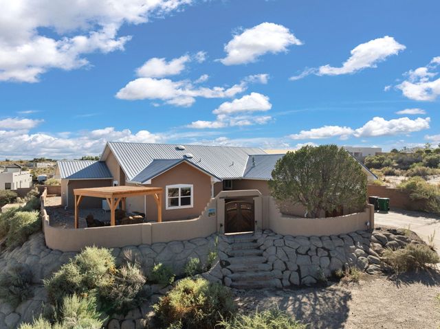 2304 Flagstone Road NE, Rio Rancho, NM 87124