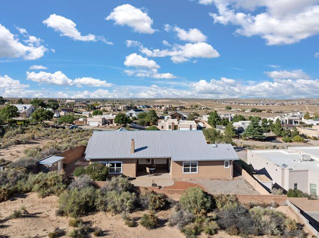 2304 Flagstone Road NE, Rio Rancho, NM 87124