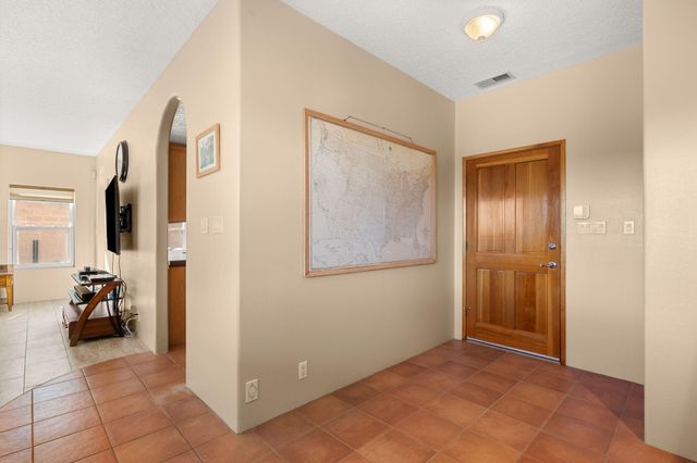 2304 Flagstone Road NE, Rio Rancho, NM 87124