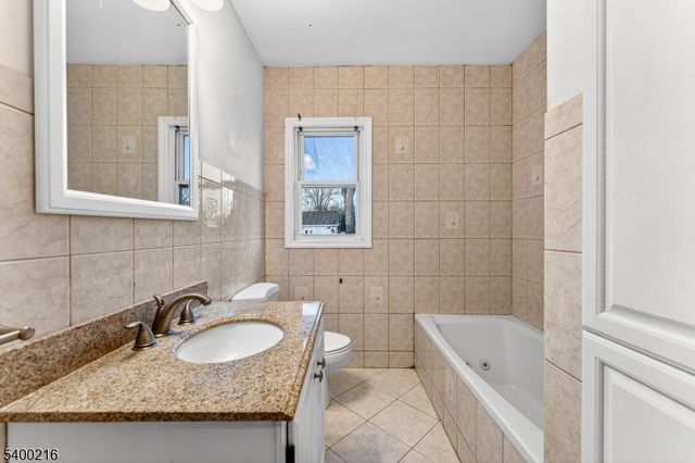 2114 W Camplain Rd, Manville Boro, NJ 08835