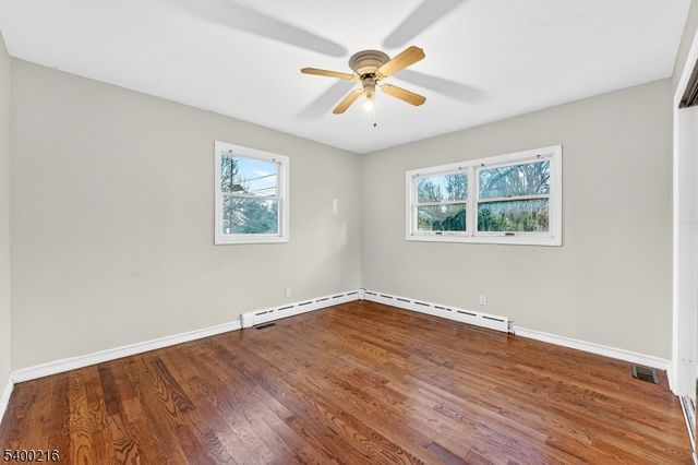 2114 W Camplain Rd, Manville Boro, NJ 08835